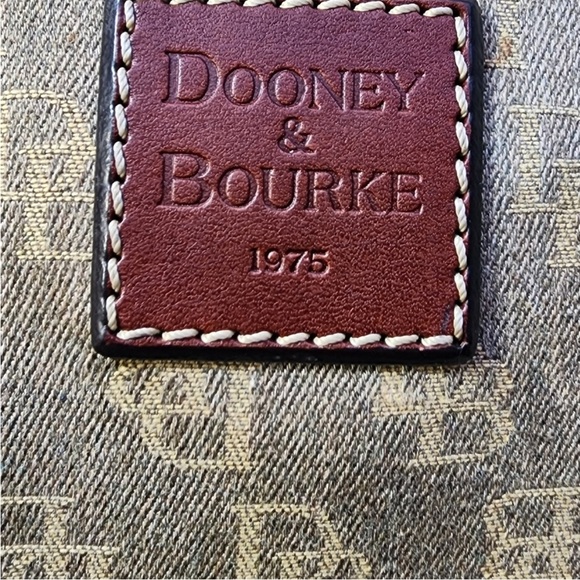 Dooney & Bourke Signature Anniversary Canvas & Leather Hobo Bag Like New - Picture 4 of 15